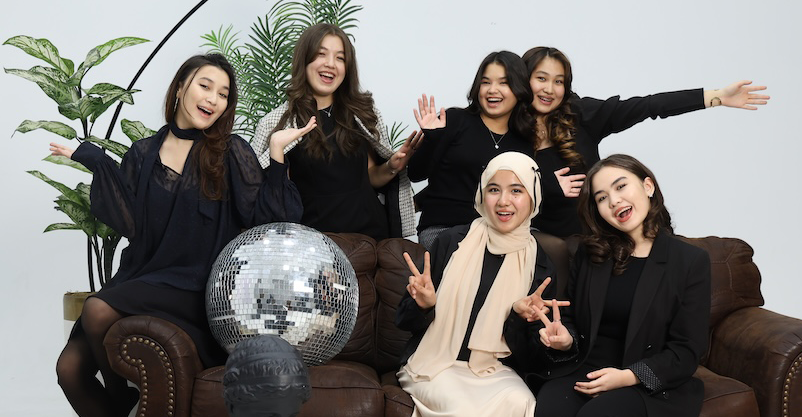 Oyshabonu (Aish), Uzbekistan Assist Scholars